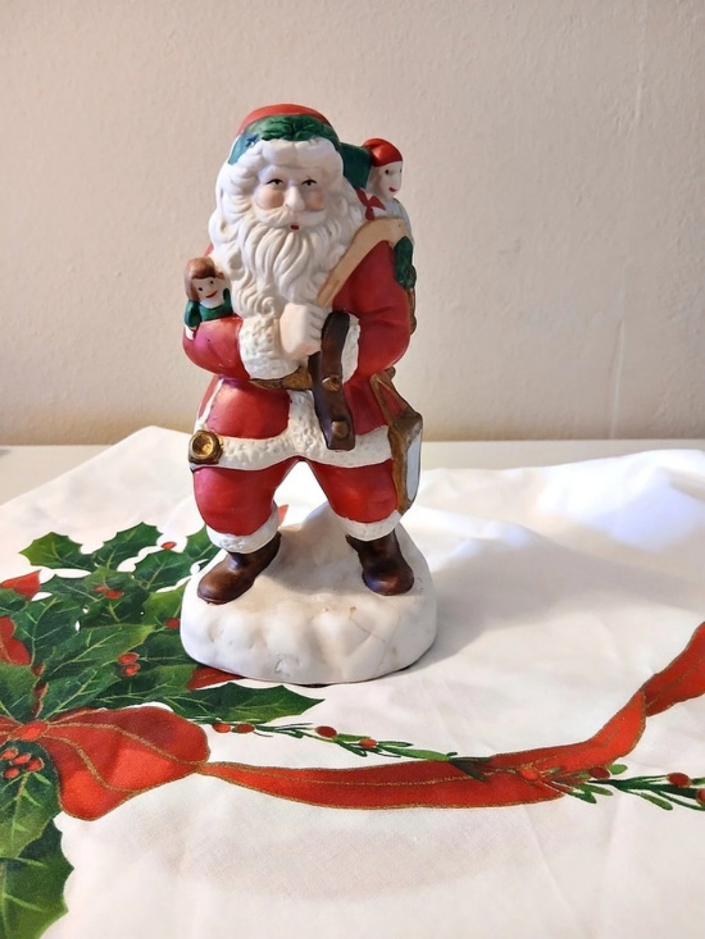 Santa Claus Holiday Figurine Red & White